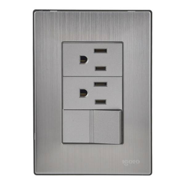 228782 IGOTO - Placa 3 ventanas con 2 contactos 2p+t y apagador sencillo plata Inox Igoto