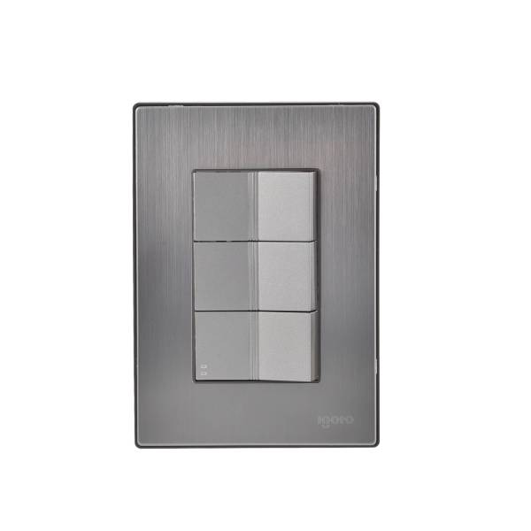 228794 IGOTO - Placa 3 ventanas con 2 apagadores sencillos y apagador escalera plata Inox Igoto
