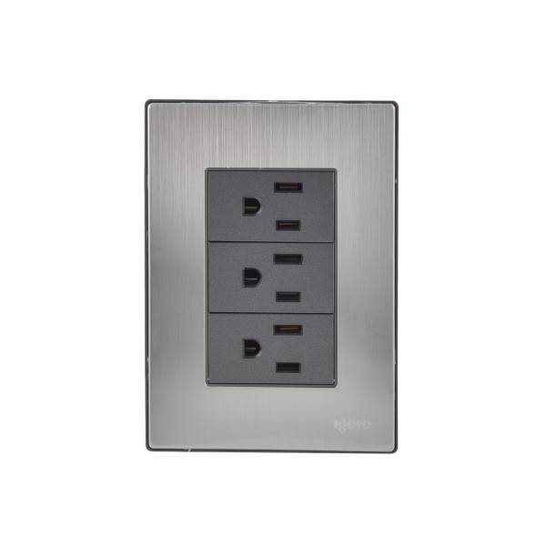 228804 IGOTO - Placa 3 ventanas con 3 contactos 2p+t negro Inox Igoto
