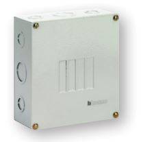 202018 BTPLUG - Centro de carga sobreponer 4 circuitos 60a btn/4sn Btplug Bticino