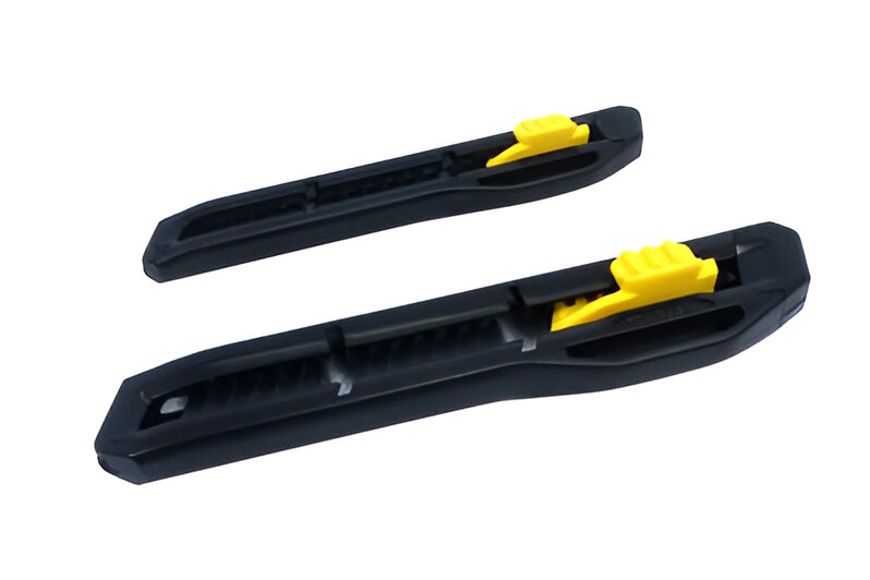 283087 STANLEY - Navaja (cutter) con cuerpo de plastico con 2pz 9mm y 18mm Stanley